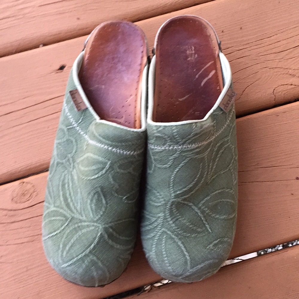 Dansko Green Canvas floral clog